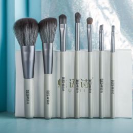 Color: Qiong - Makeup Brush Set